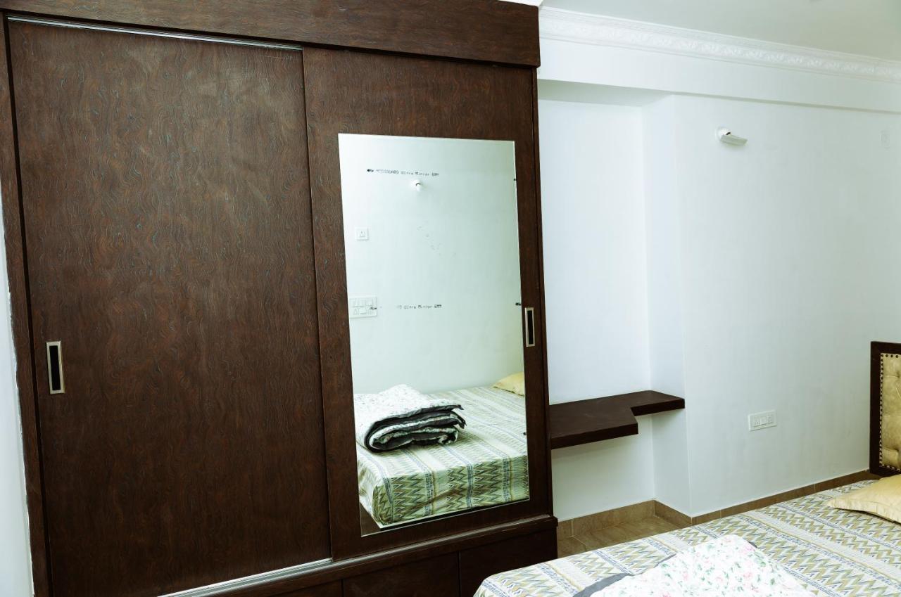 Rvr Home - Beautiful Rooms バンガロール エクステリア 写真